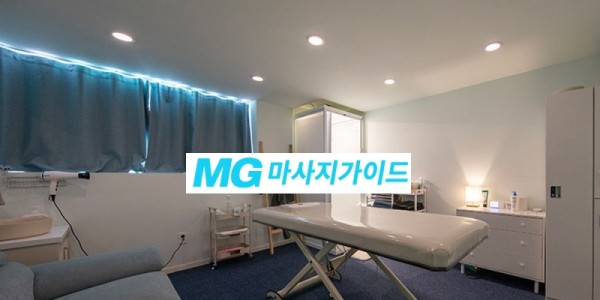 강남건마_신사동_미드나잇_입구