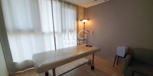 수원건마_마사지_비서실_1인샵